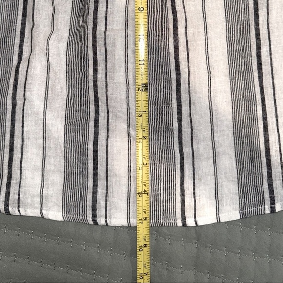 Saks Fifth Avenue Black grey and White Striped off the shoulder Blouse. Size M - Picture 9 of 9